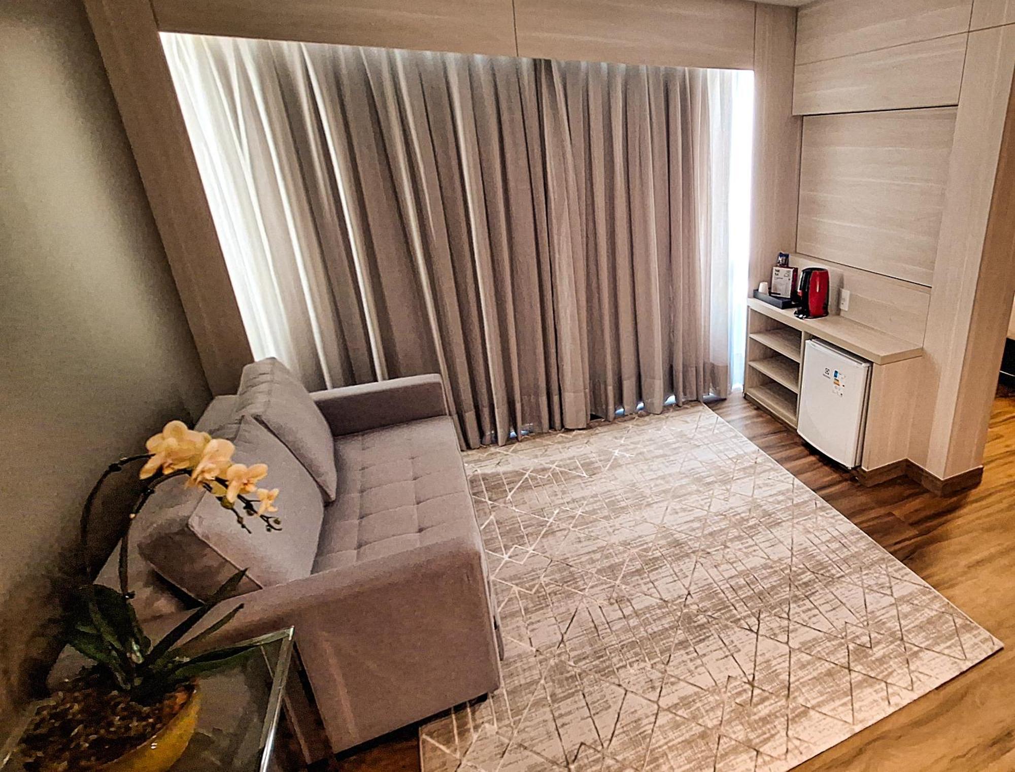 Esuites Belo Horizonte Minascasa Екстериор снимка