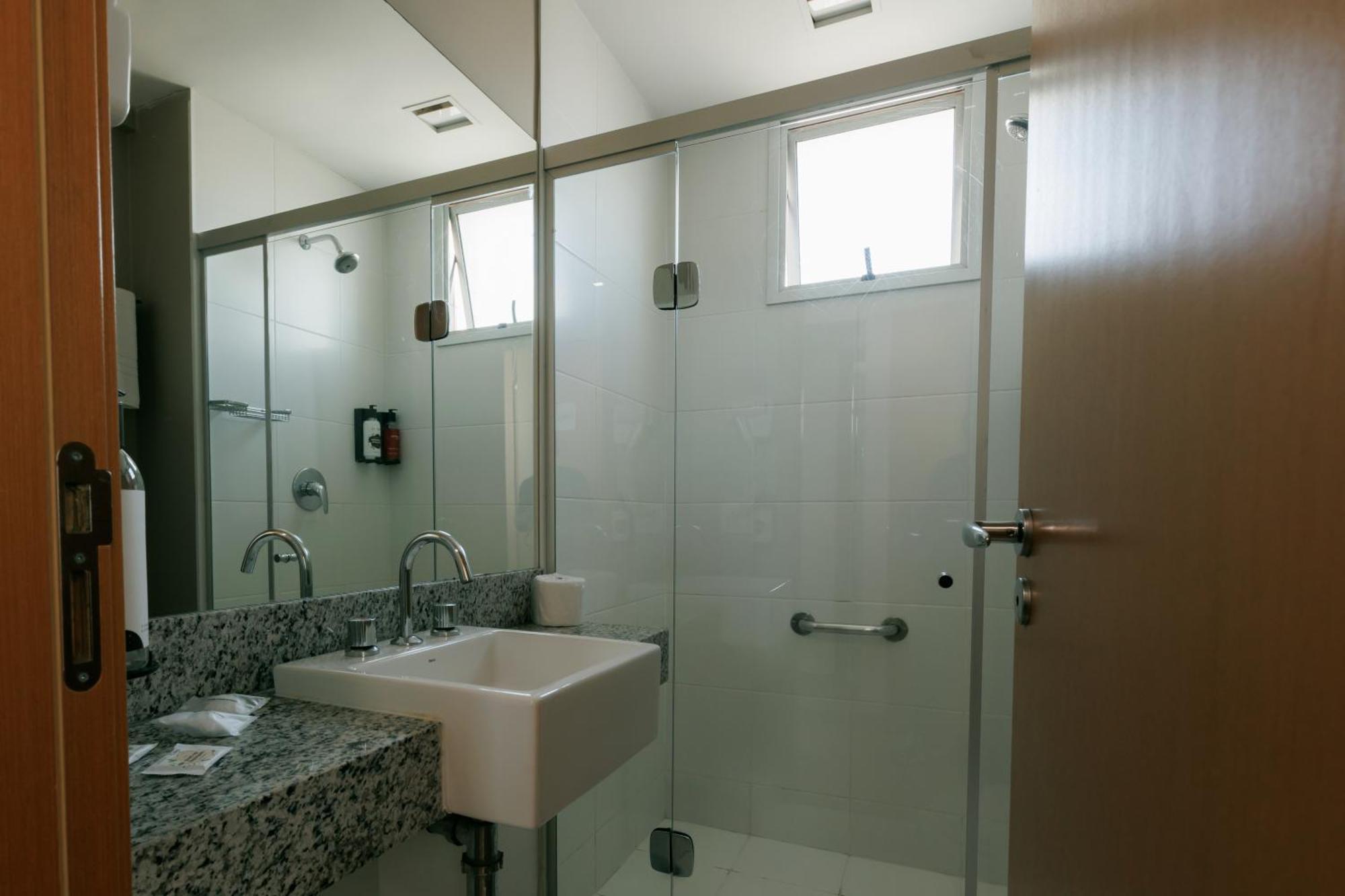 Esuites Belo Horizonte Minascasa Екстериор снимка