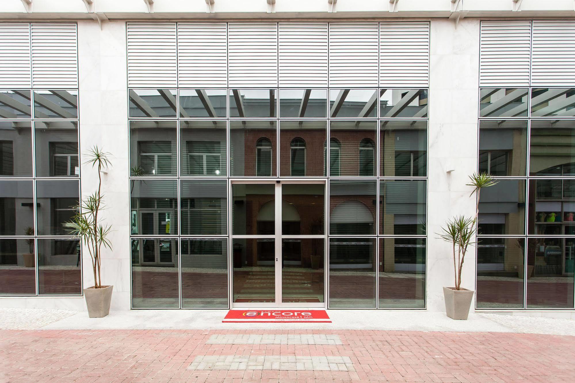 Esuites Belo Horizonte Minascasa Екстериор снимка